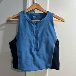 Abercrombie & Fitch - 		
Women's
YPB sculptLUX Plunge Henley Slim Tank